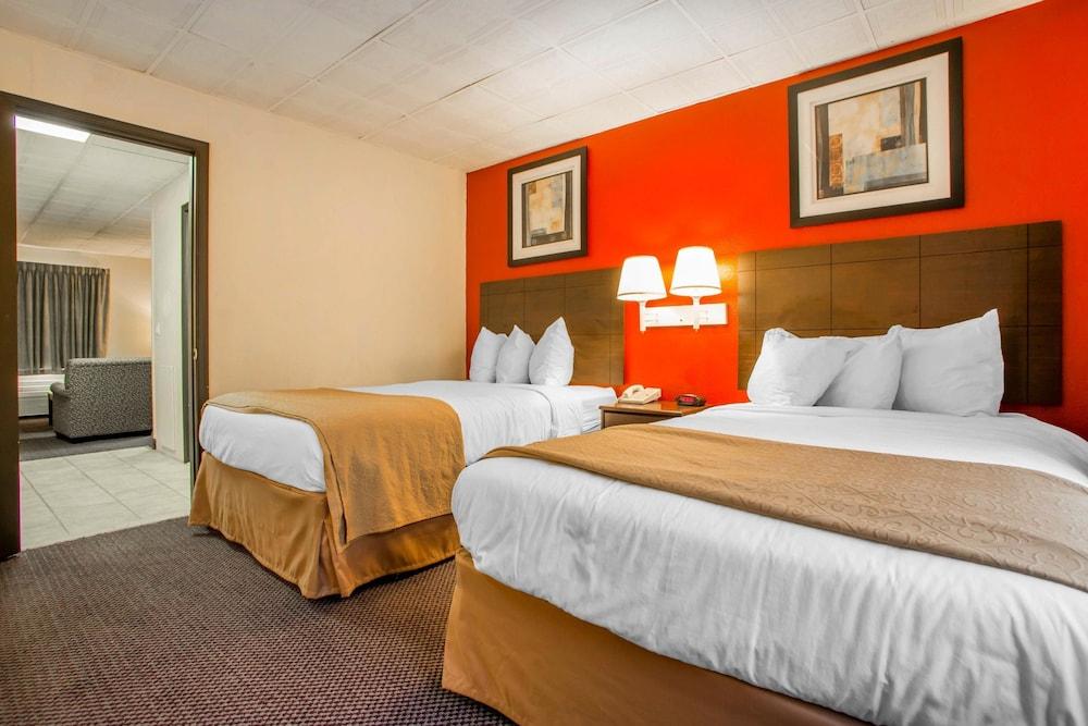 Quality Inn & Suites מילוויל מראה חיצוני תמונה
