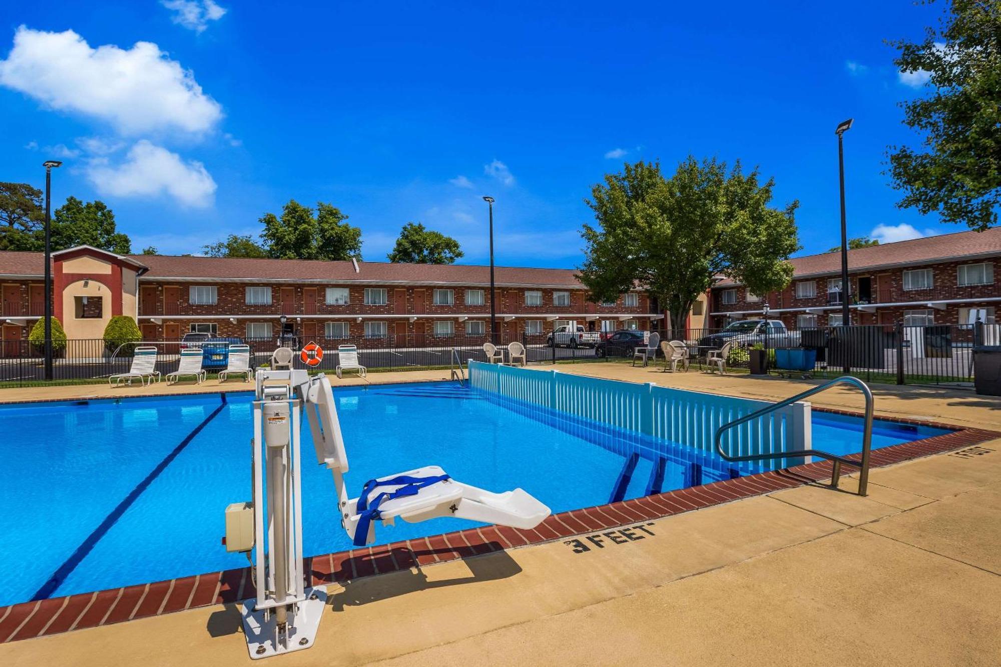 Quality Inn & Suites מילוויל מראה חיצוני תמונה