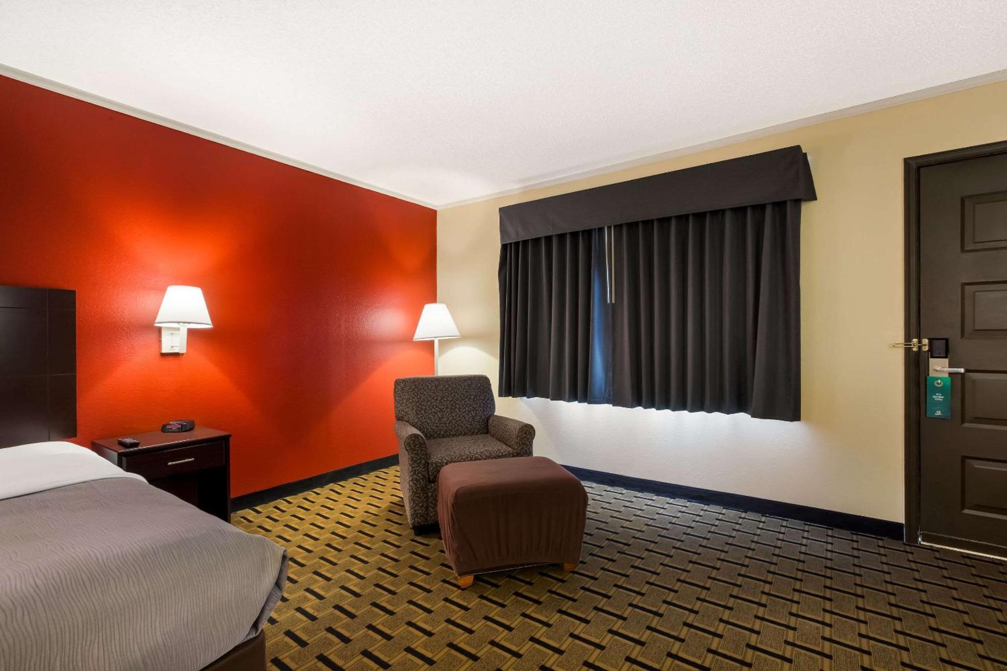 Quality Inn & Suites מילוויל מראה חיצוני תמונה